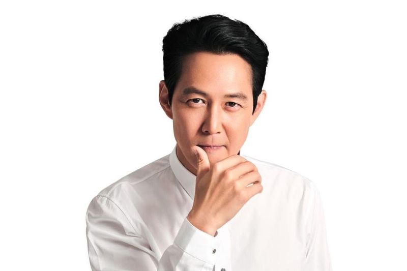 Lee Jung Jae tak akan hadiri Golden Globes 2022, kenapa?